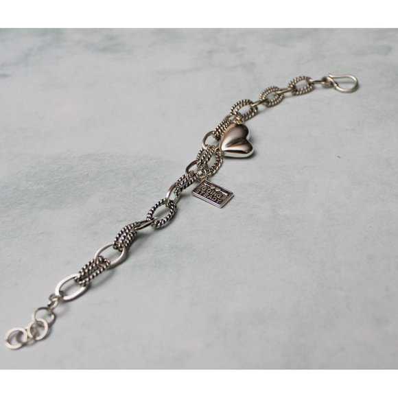 Silver Bracelet with A Heart Charm B6 - Picture 3 of 4